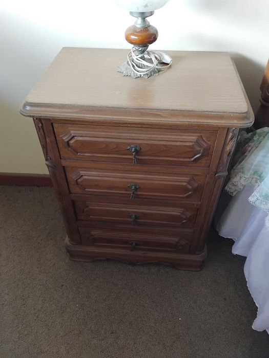 Mobília antiga venda urgente