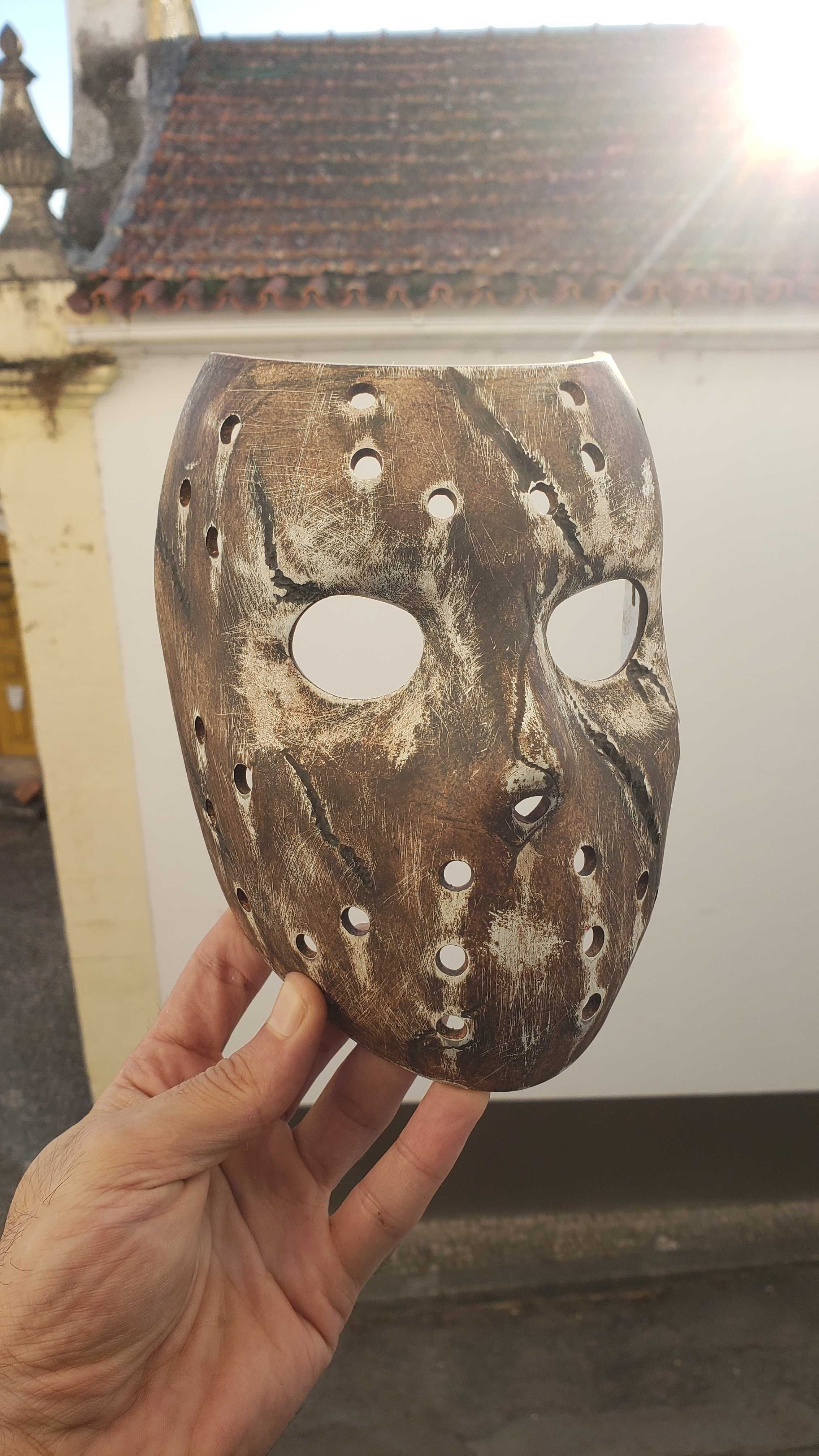 Máscara Jason (Sexta-Feira 13) modificada