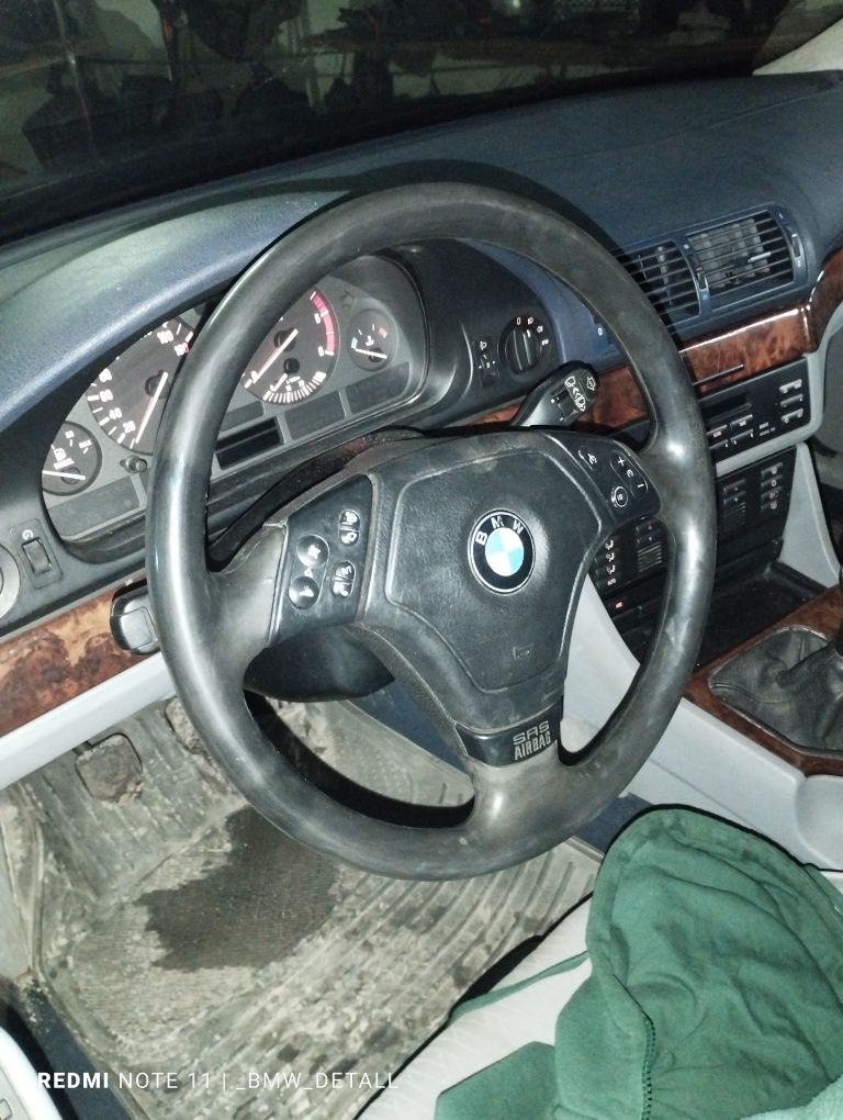 Bmw e39 на запчастини