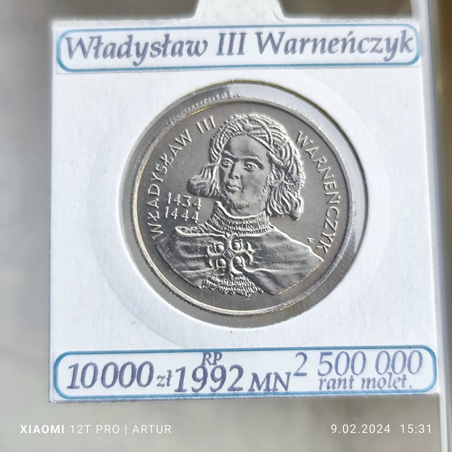 2 monety w holderach. Kazimierz Jagielończyk oraz Władysław Warneńczyk