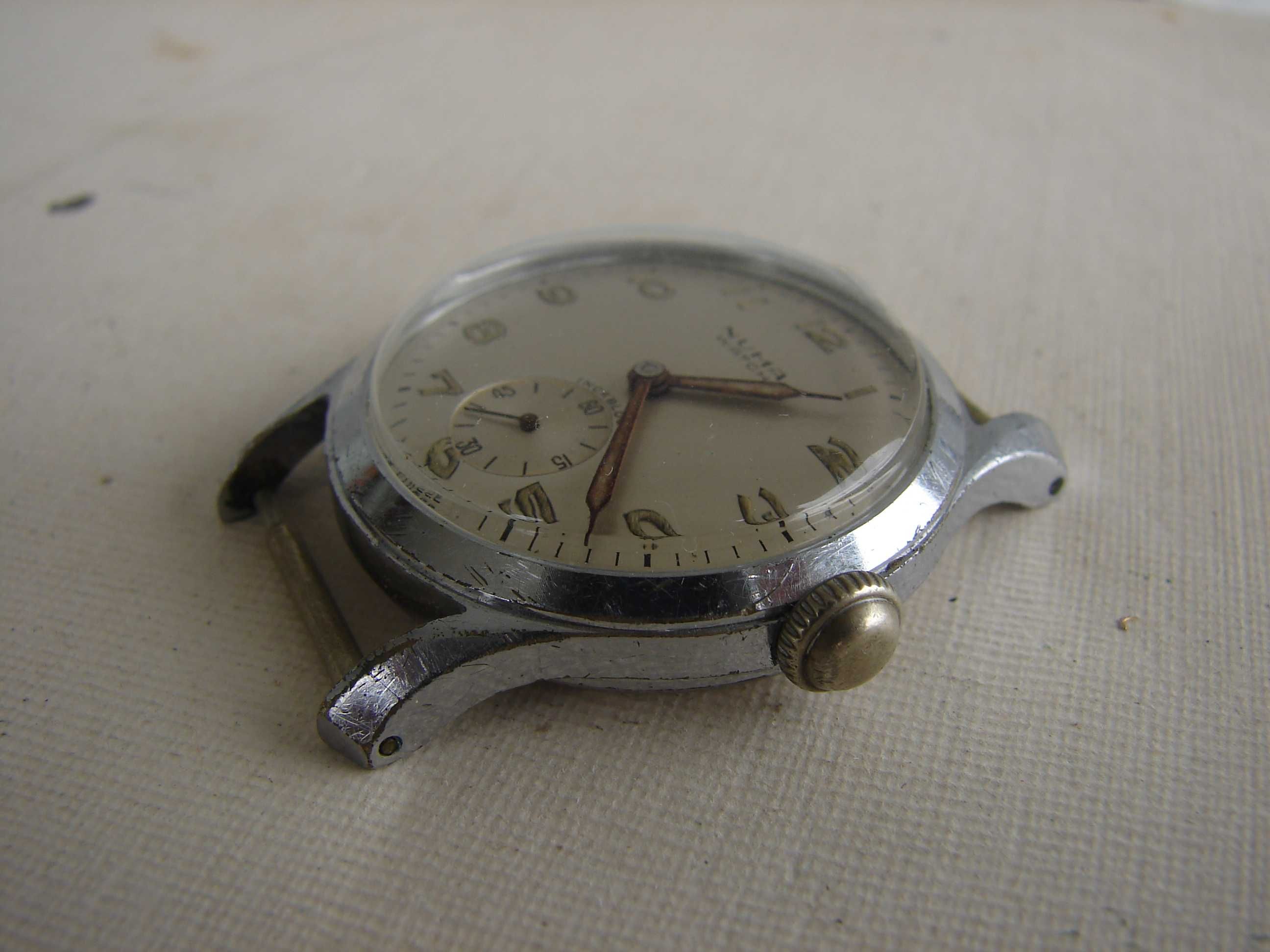 NUMA Watch - stary zegarek