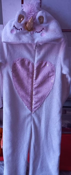 Nowy sliczny pajacyk/ pizamka dzuewczecy jednorozec (6 lat, 122)