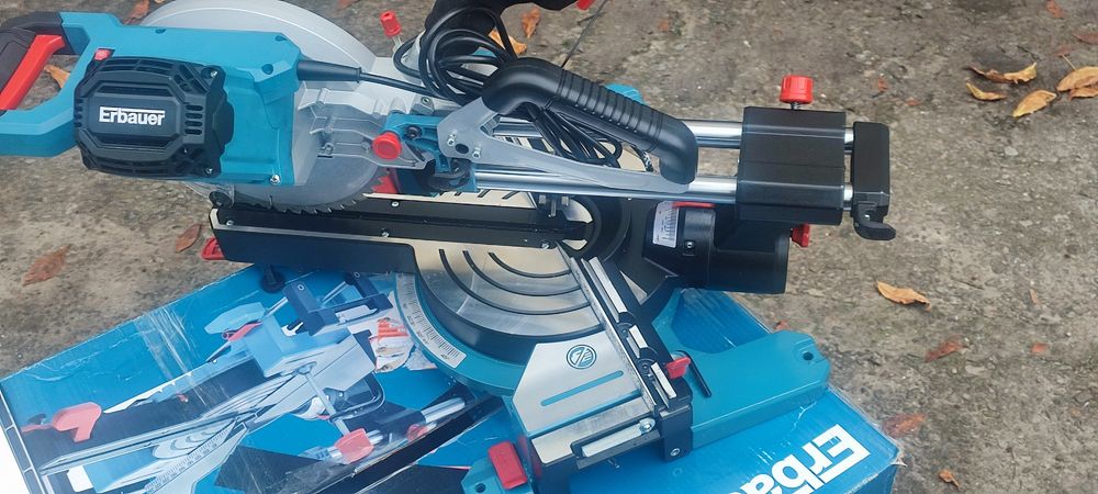 Торцовочна пила ERBAUER 1800 ватт привезли з Англії