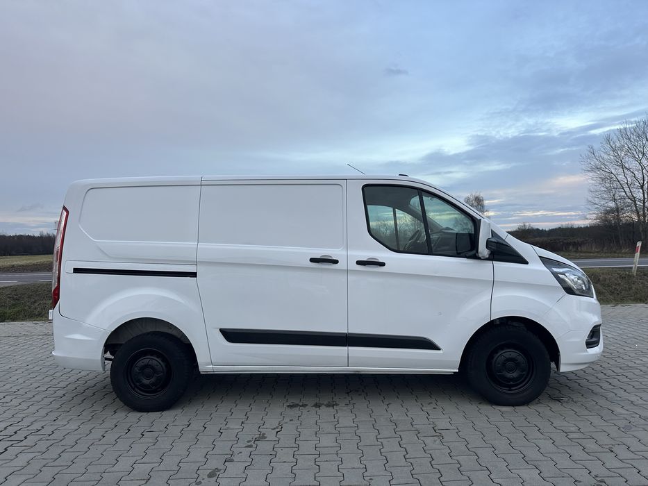 Ford Transit Custom 2022 rok