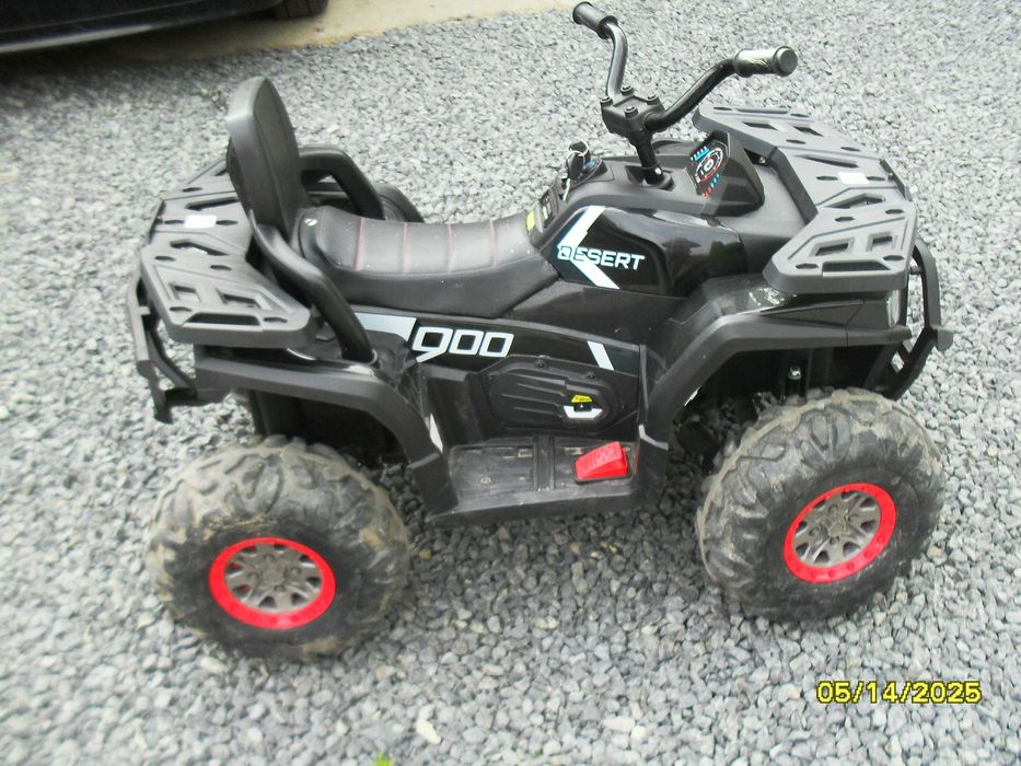 quad ATV 4x4 DESERT na akumulator zadbany