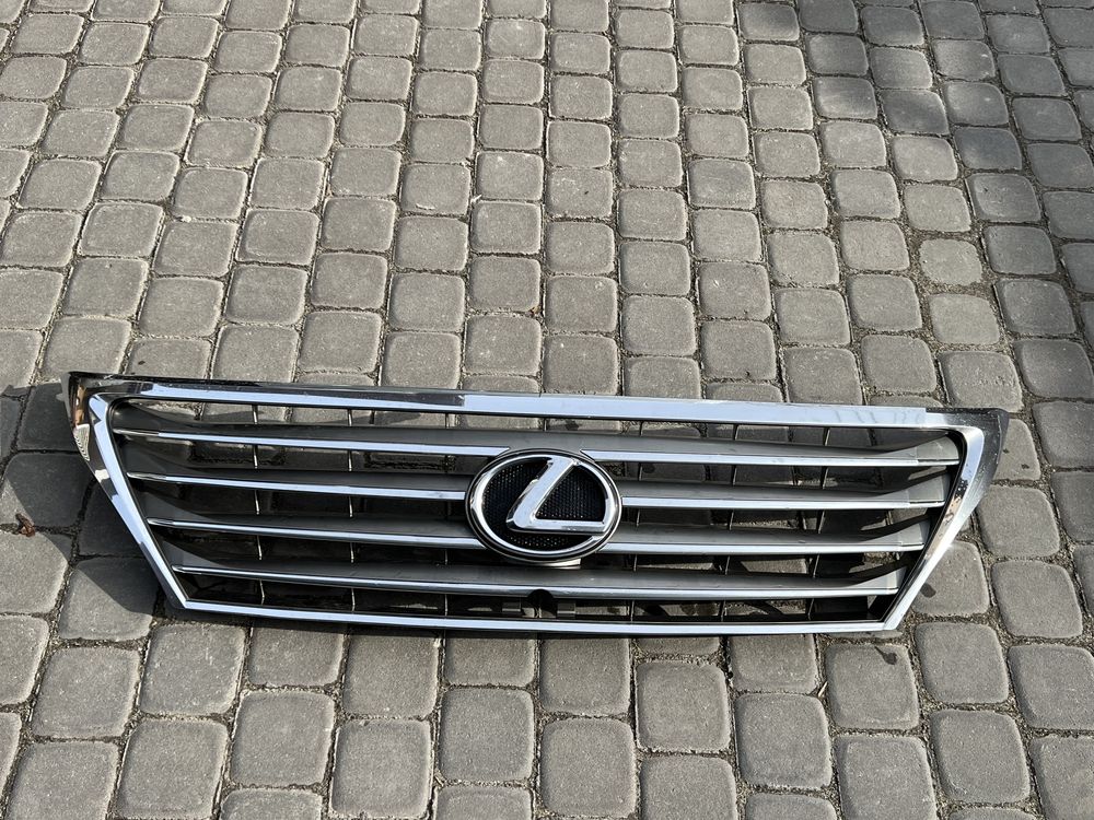 Решетка радиатора Lexus LX 570 2008-2011 лексус лх б/у оригинал