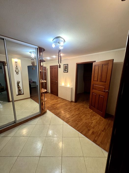 Оренда 3 кімнатної квартири в центрі міста