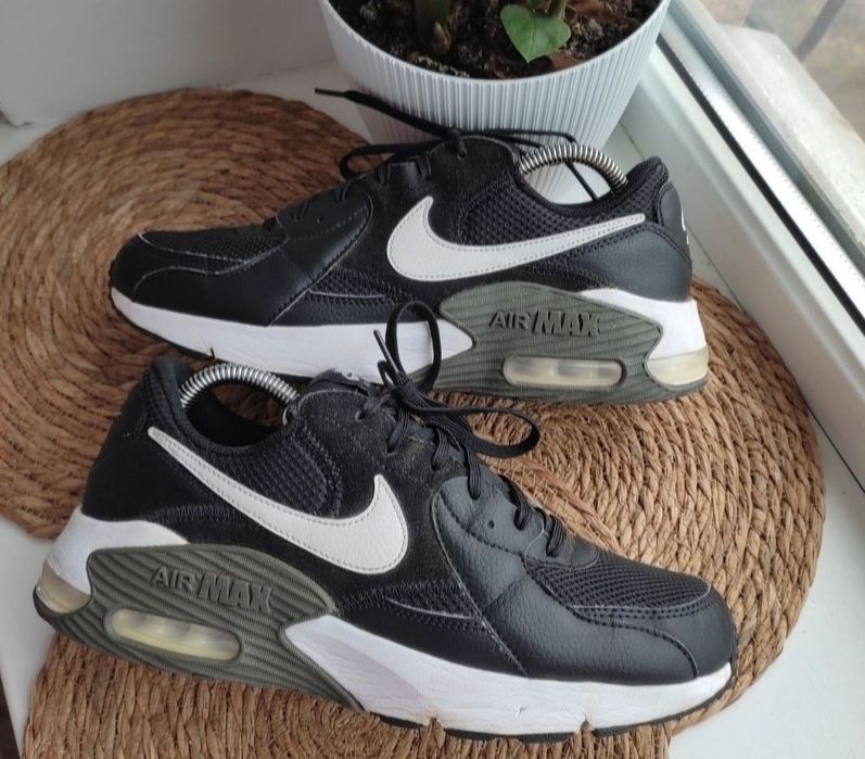 Кроссовки мужские Nike Air Max Excee  !
.