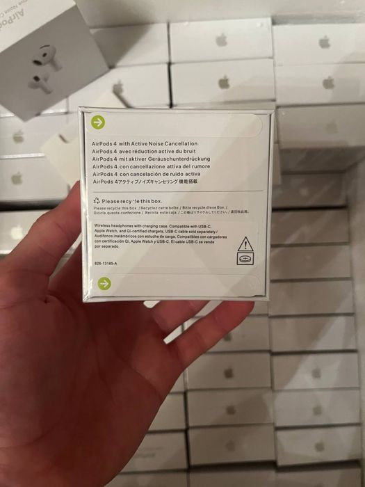 Навушники AirPods 4/ Бездротові навушники від Apple AirPods 4