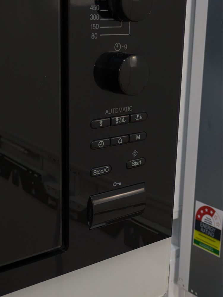 Вбудована мікрохвильовка Miele M8261/ 45см/ з грилем/ ІДЕАЛЬНИЙ стан