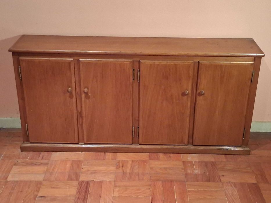 Armário/Aparador em madeira maciça