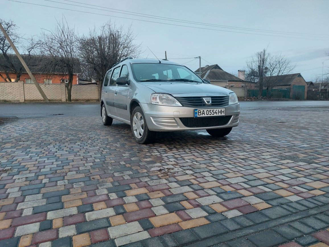 Dacia Logan універсал , 1.4 л, (2009р), як нова з салону (166тис.пробі