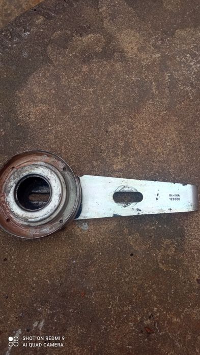 Натяжний ролик,ричаг правий реставрований до Фіат Скудо.