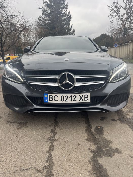 Продам мерседес С300 4matic 2016 рік