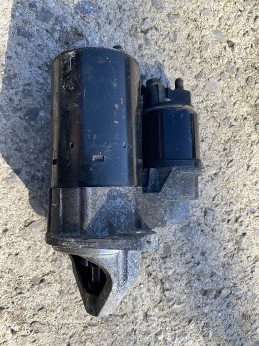 Opel Corsa C 1.0 rozrusznik