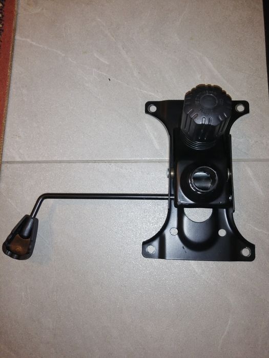 Mechanizm fotela obrotowego 13x21 używany sprawny