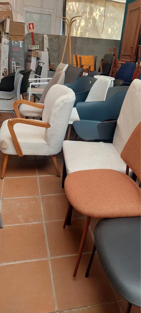 Cadeiras modernas varias