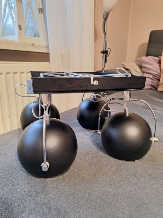 Lampa przysufitowa czarna 4 punkty oświetlenia