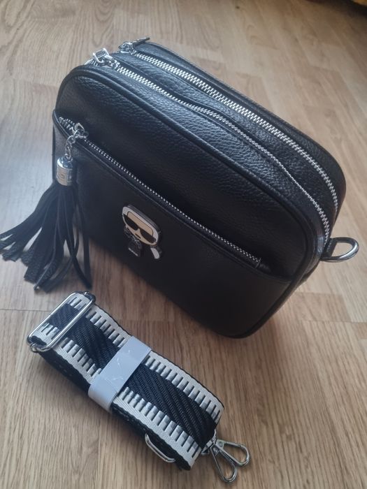 Torebka damska czarna kuferek listonoszka