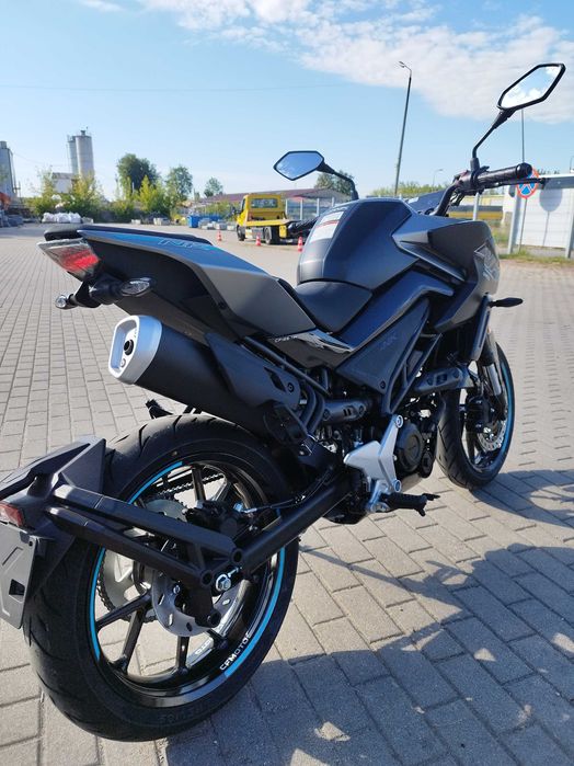 Motocykl 125 CFmoto NK125 chłodzony cieczą