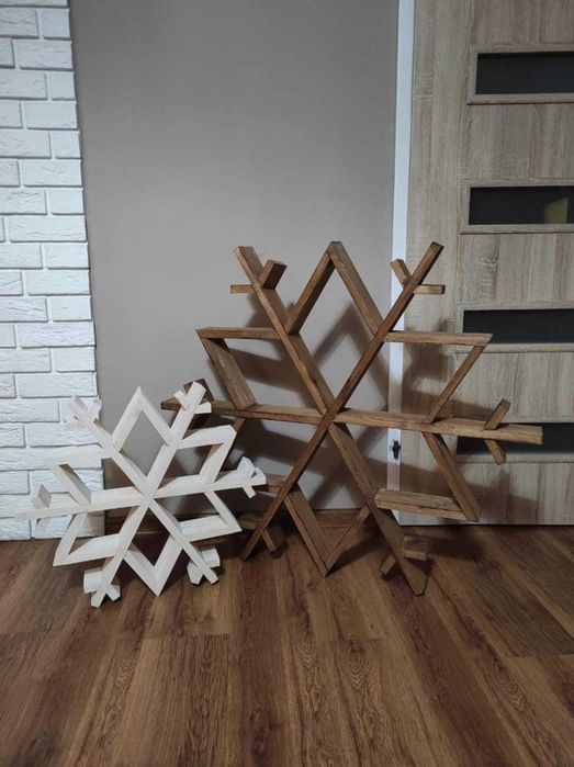 Zestaw drewnianych śnieżynek do domu i ogrodu