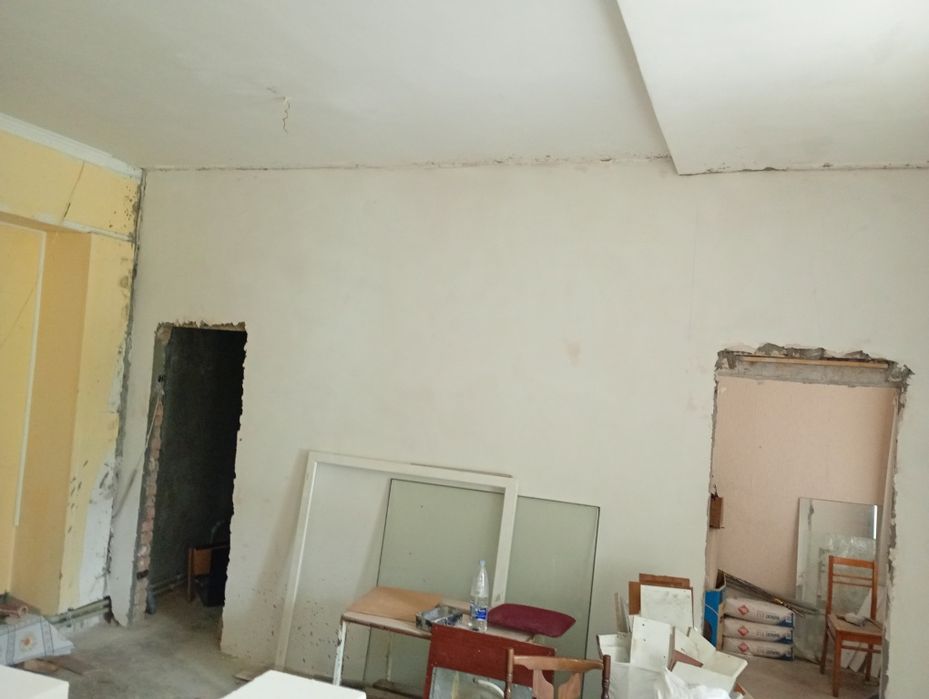 Продаж фасадного приміщення