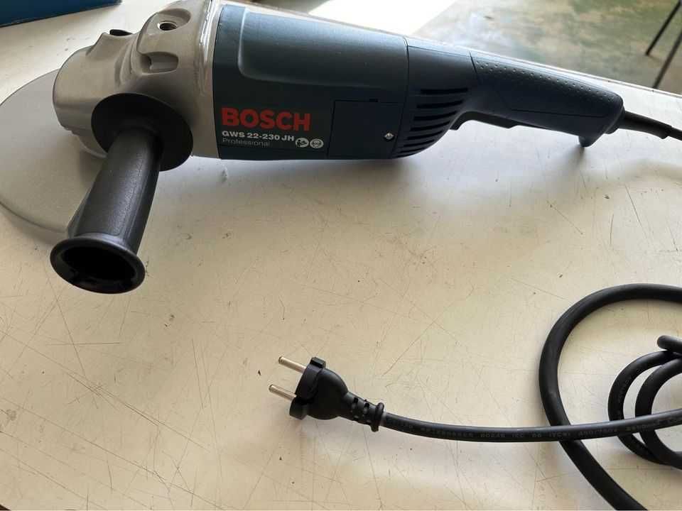 BOSCH Rebarbadora GWS 22-230 JH