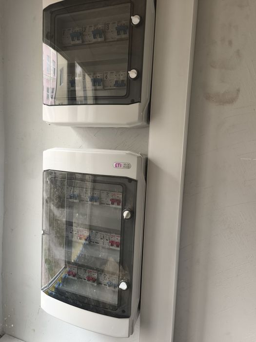 Монтаж інверторів, АКБ, СЕС