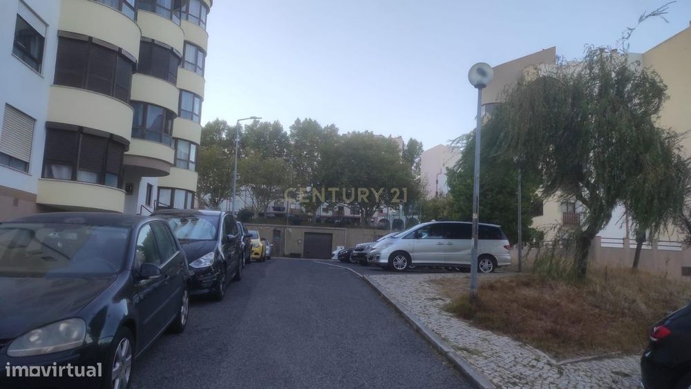 Garagem em Alverca do Ribatejo