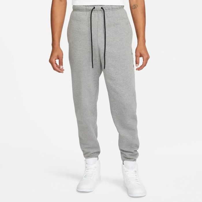 Jordan Essentials Fleece костюм, худі та штани (розмір L)