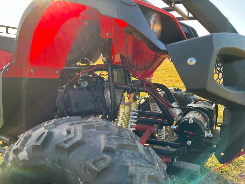 Quad 250 z Wciągarką i pługiem