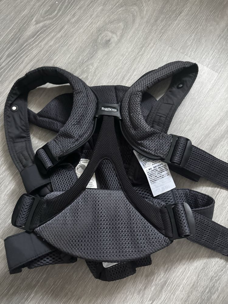 Marsúpio Babybjorn move flexível em malha 3D