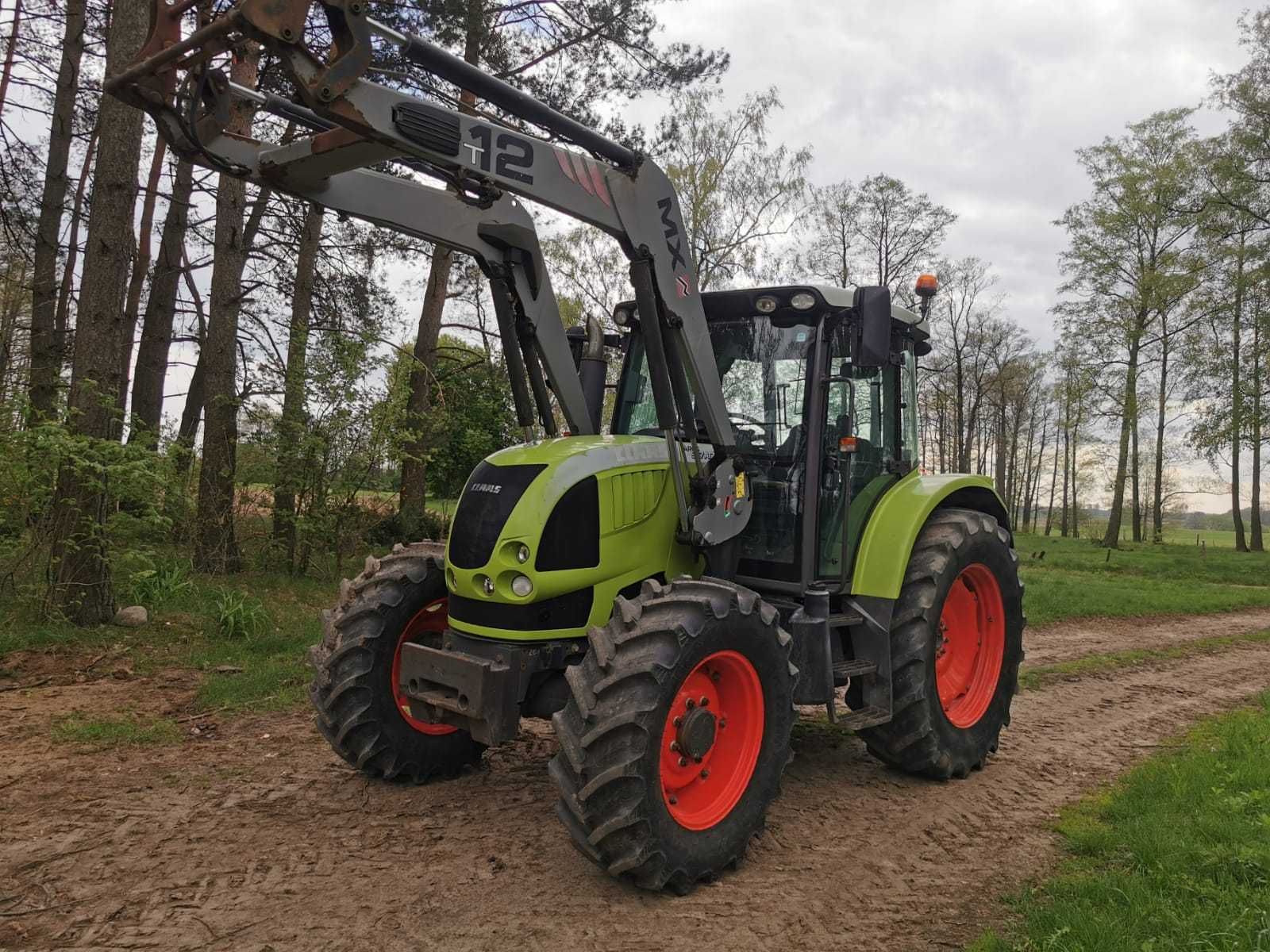 Ciągnik claas 557 z ładowaczem