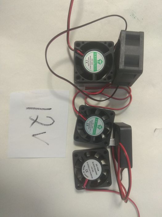 Кулер вентилятор на 12в/24в 40мм 4010 4020