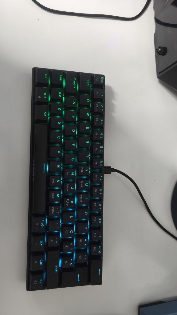 Teclado mecânico com fio mini