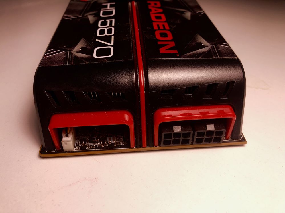 Ati RADEON HD 5870 1GB