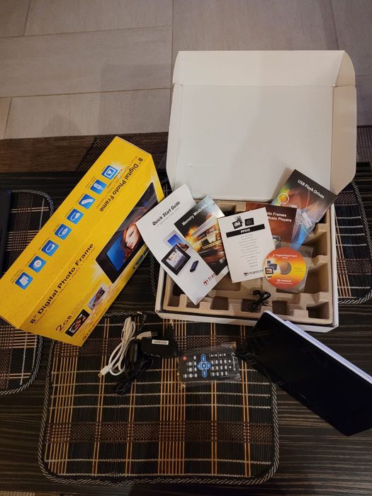 Cyfrowa ramka na zdjęcia Digital Photo Frame PF 810