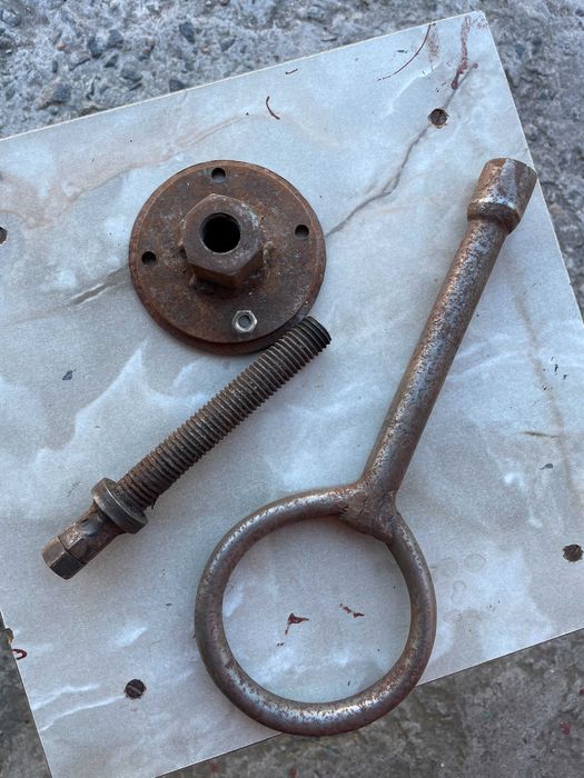 Солидный винтовой замок М18 с ответной гайкой