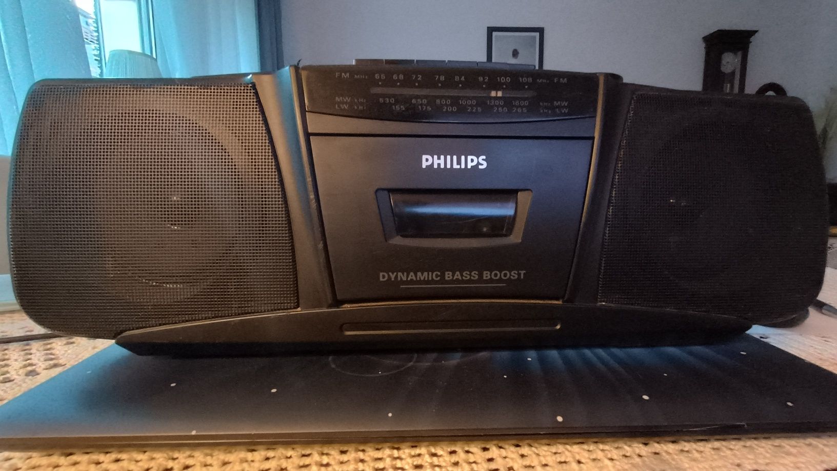 Phillips radiomagnetofon przycisk ekstra bas