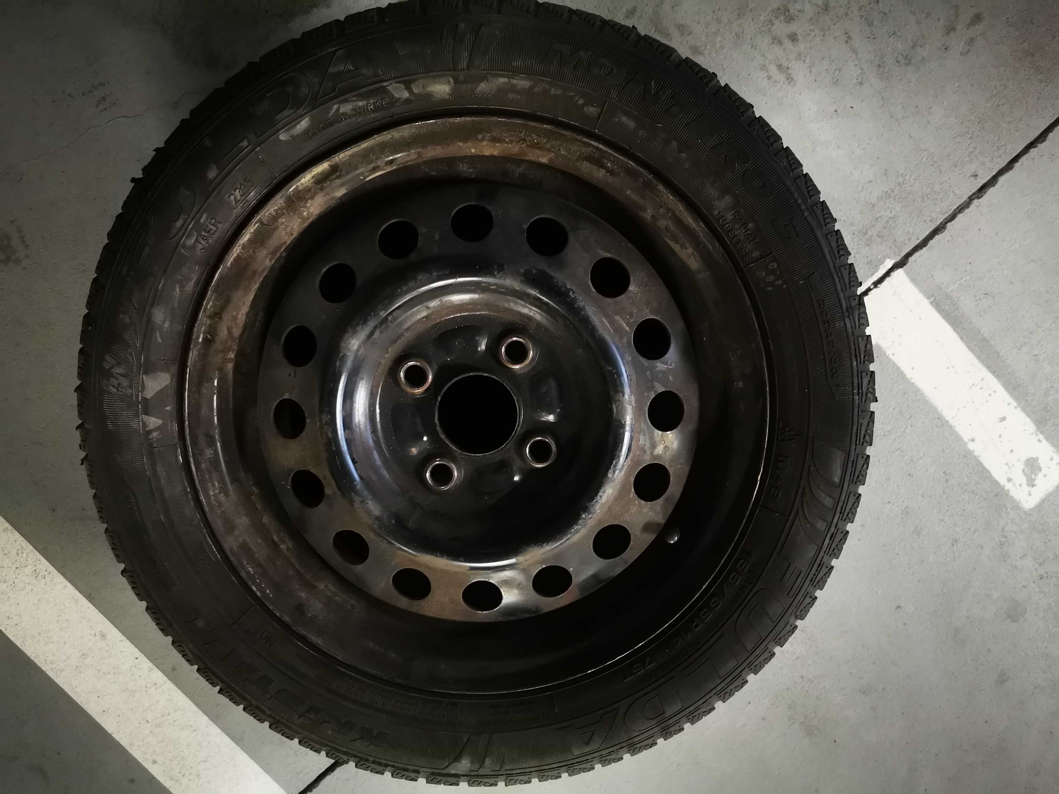 Koła 4x zimowe Fulda Kristall Montero 3 195/65 R15+felgi stalowe 5x114