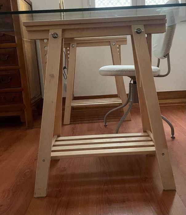 3 secretárias com caveletes e vidro temperado | apoio de gavetas