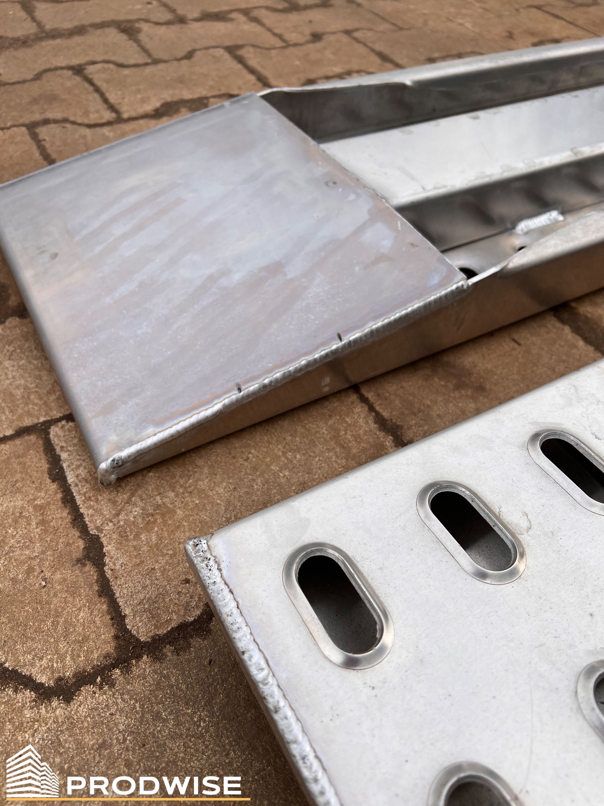 Najazdy / podjazdy / trapy wjazdowe aluminiowe lohr 3000 mm / 3 m