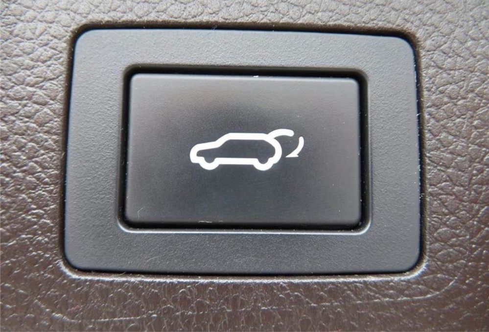 Hyundai  Santa Fe розборка бампер фара крило капот двері четверть
