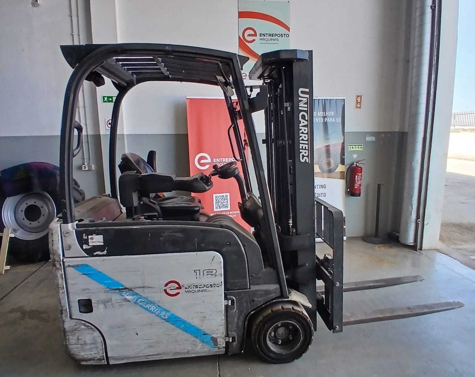 2019 Unicarriers Nissan Tx3-18 empilhador elétrico Triplex 4.8m