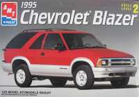 Сборная модель автомобиля Chevrolet '95 Blazer 1:25 AMT