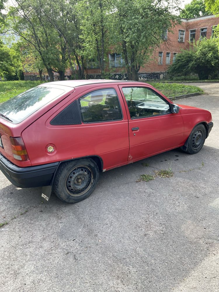 Opel Kadett 1.6 Газ/бензин