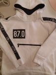 Biała bluza chłopięca z kapturem, 146-152 cm