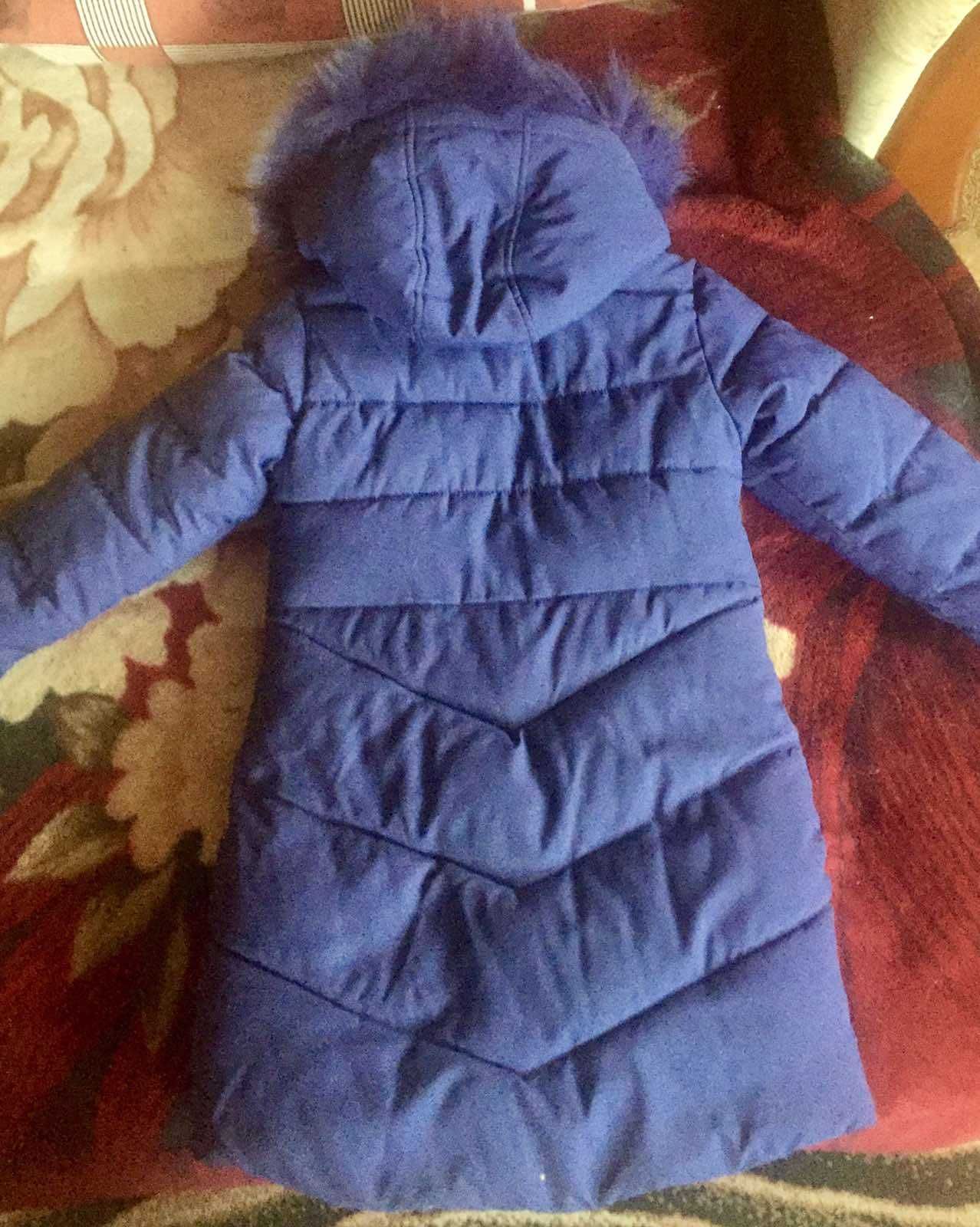 Продам зимове пальто для дівчинки 6 - 8 років