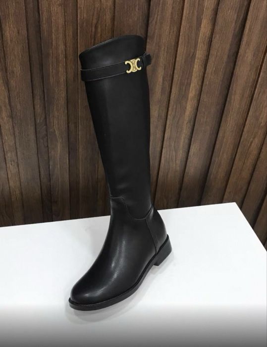 Чоботи жіночі нові