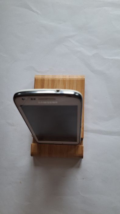 Podstawka uchwyt stojak na telefon lub tablet z IKEA